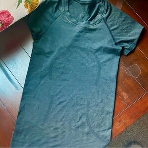 Lululemon black Swiftly Tech